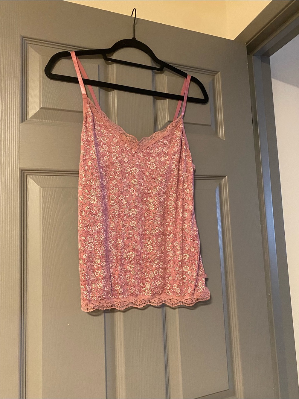 Jessica Simpson Pink Floral Lace-Trim Camisole